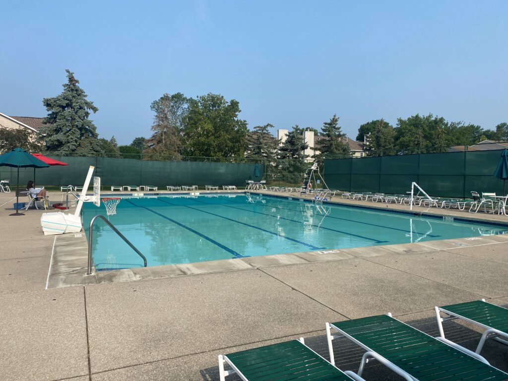 Charlesgate Village - Pool